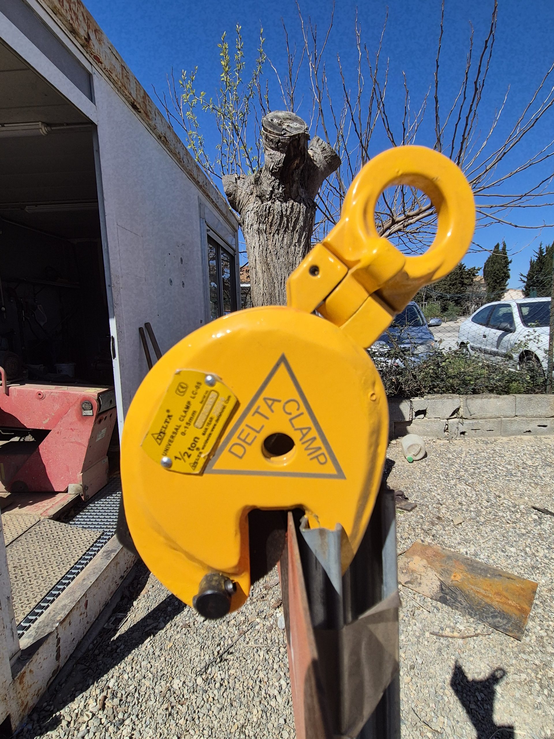 Pince de levage à louer - Garage Guibbert